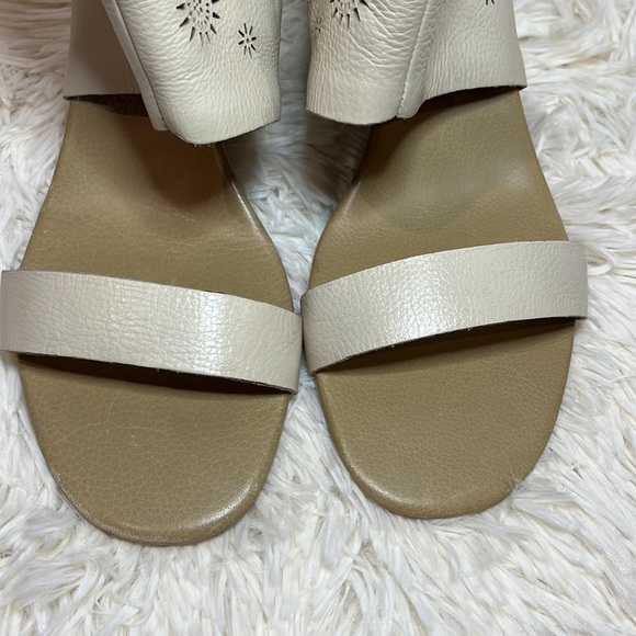 Koolaburra Perone laser detail open toe leather wedge heels. - Picture 7 of 12